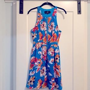 Jack by BB Dakota Floral Print Dress with exposed front zipper, Size 2
